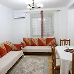 Tb One Bedroom Apartment